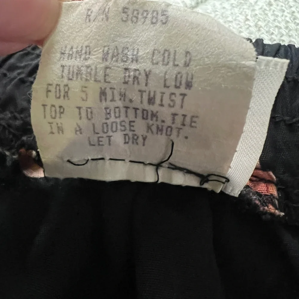 CLIO Dark Floral‎ Print Maxi Skirt Black Size Medium Elastic Waist Vintage USA